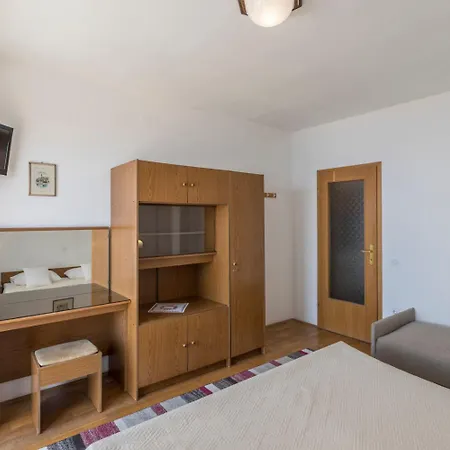 Apartments Vedra Baska Voda